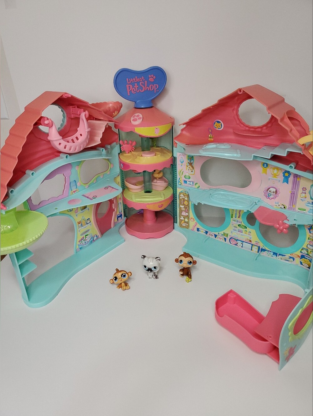 Littlest Pet Shop Biggest House 2005 Play House w/ Sign Cat Monkeys PP2 1553